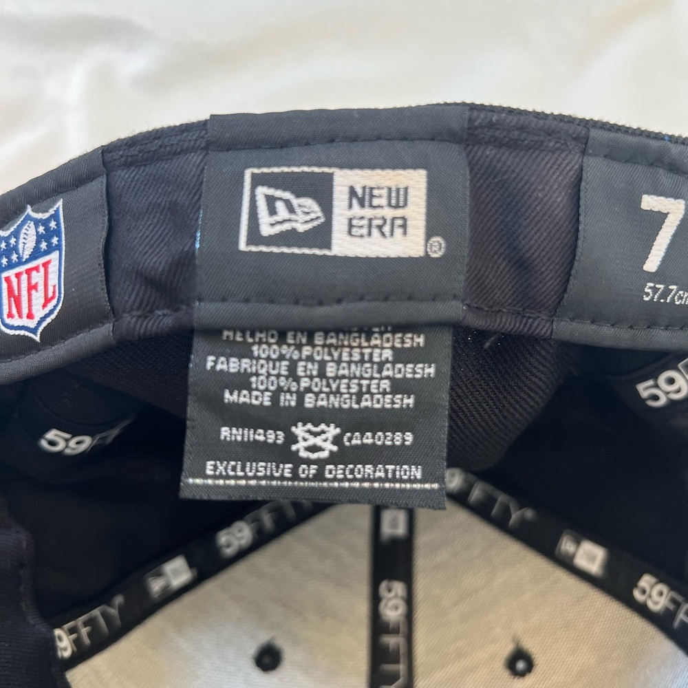 Las Vegas Raiders NFL New Era 59fifty
Fitted‎ Black, Gray Hat cap - Picture 2 of 11